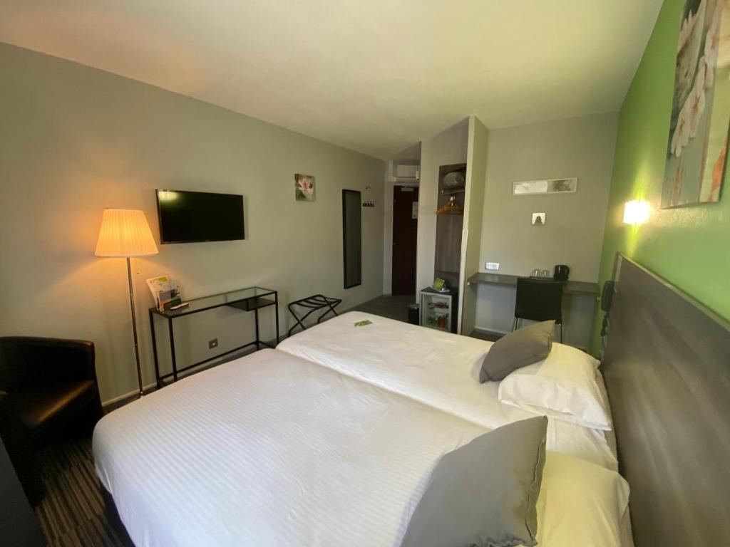 Hotel Bagatelle Pont-à-Mousson Buitenkant foto